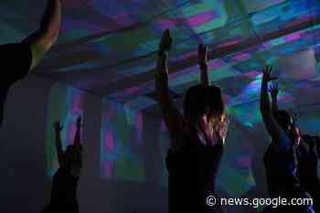 Aurora Yoga incorporates Lazer Catcher's immersive visuals - Charleston City Paper