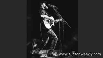 Singer Dave Mensch thrives on connecting with fans