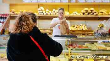 Commercio a Novara, la battaglia quotidiana a Santa Rita ... - La Stampa