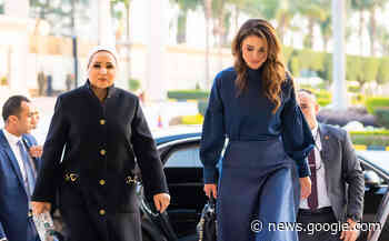 Rania de Jordania y su look en el Cairo - MX.HOLA.COM