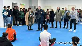 Istituto Alberghiero Termoli, Roberti inaugura la palestra - Molise - Agenzia ANSA