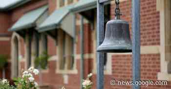 Student debt cut for teachers who go rural - Western Advocate