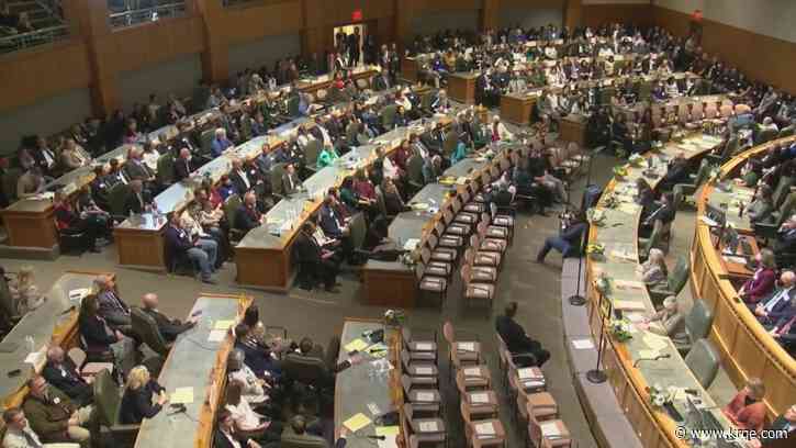 New Mexico lawmakers hope to make prosthetics more accessible