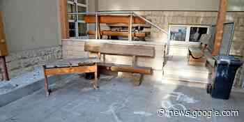 Angekokelte Bänke und Farbschmierereien auf Schulhof im Kreis ... - www.hildesheimer-allgemeine.de