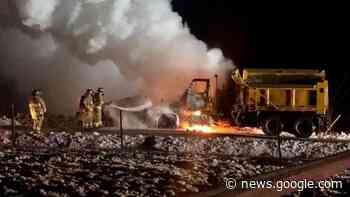 Snowplow destroyed by fire on Kingston Peninsula - CBC.ca