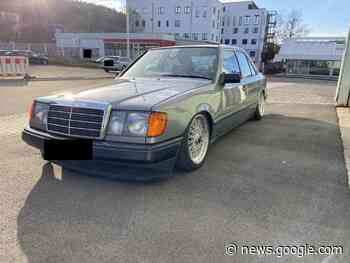 Polizeikontrolle auf der A6: M(air)cedes-Benz mit illegalem Airride - Wochenblatt-Reporter