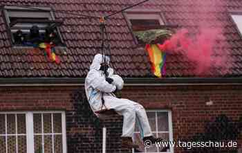 NRW-Minister Reul: Knapp 500 Straftaten bei Protest in Lützerath