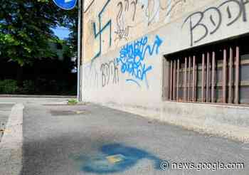 Svastica sulla pietra d'inciampo a Gallarate: preso il vandalo del 25 ... - malpensa24.it