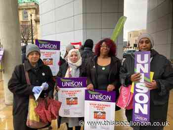 Hackney library strike suspended as union reviews council offer