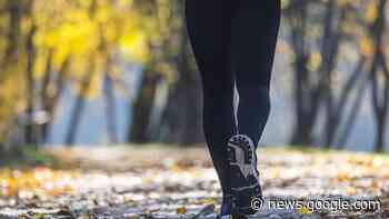 Streit in Poing eskaliert: Jogger tritt und schlägt gegen Auto - und ... - Merkur.de
