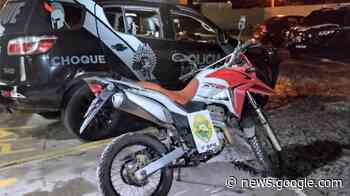 Polícia Militar de Ponta Grossa recupera moto furtada em Irati - Portal Clique