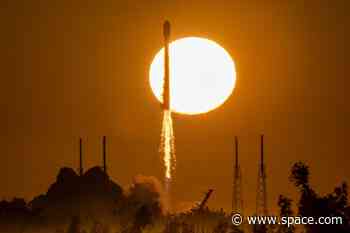 SpaceX GPS launch delivers stunning sunrise views (photos)