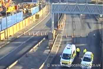 Blackwall Tunnel shut police incident: Recap