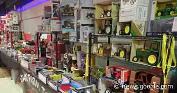 Gearing up for the Saskatoon Farm Toy and Collectable Show - CJWW