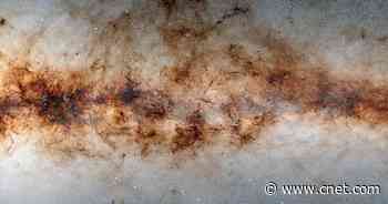 See a Mind-Blowing Portrait of Over 3 Billion Stars in Our Galaxy     - CNET