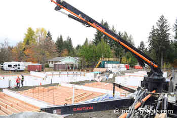 Local business pitches in for Habitat's new Courtenay build - Comox ... - Comox Valley Record
