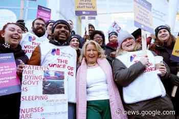 Nurses and ambulance workers continue strikes in England and ... - Barrhead News