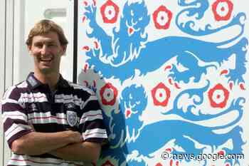 On this day in 2001: Tony Adams retires from international football - Dudley News