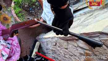 Rapina bar tabacchi armato di fucile e scappa con 17 pacchetti di sigarette