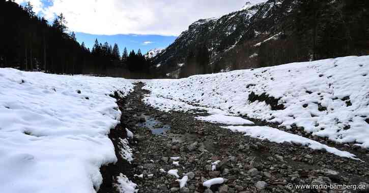 VGH rüffelt Landratsamt für Baggerarbeiten an Wildbach