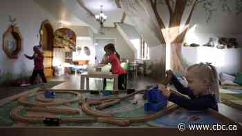 Alberta asks daycares to not raise fees in 2023, offers lump-sum cash in return