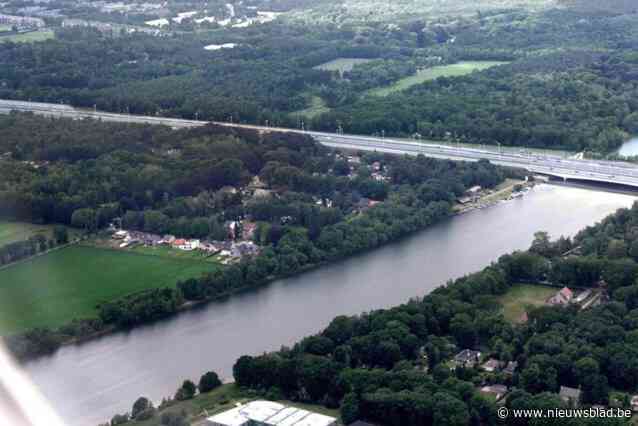 Landschapspark De Zwaan streeft vele doelen na: pootje baden, wandelen, turen naar kieviten maar ook dansen op techno