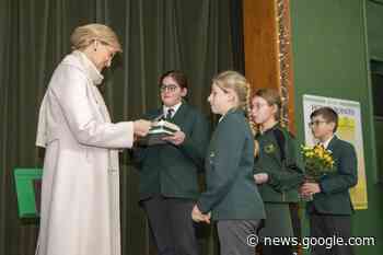 Countess of Wessex receives birthday cake on school visit - Ealing Times