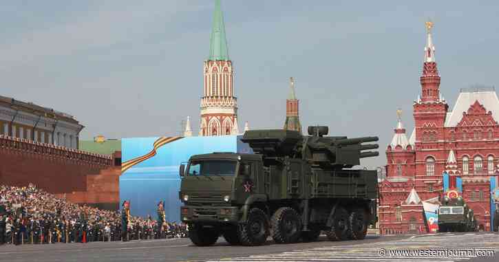 Piece of Heavy Military Equipment Was Reportedly Moved to a Moscow Rooftop - Is Russia Preparing for the Big One?