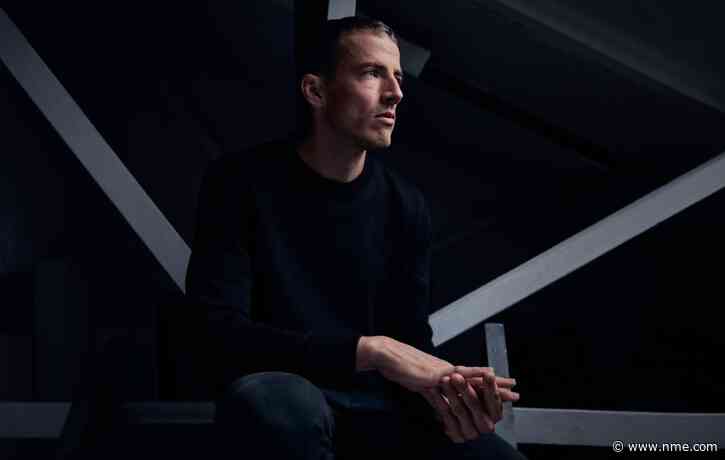 Charlie Cunningham processes grief on “hopeful” new single ‘Bird’s Eye View’