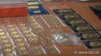 Toronto teens charged after $1.3M in gold and silver stolen at gunpoint, police say