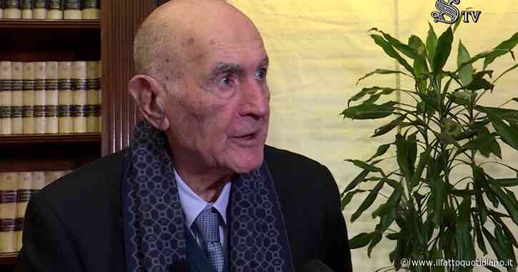 Shoah, Sami Modiano racconta la deportazione al campo di Birkenau ai ragazzi del liceo: “Ora sarete anche voi testimoni”