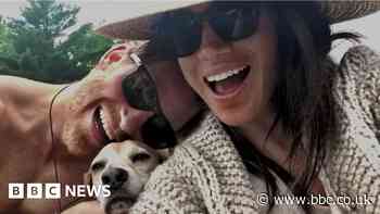 Netflix: Reed Hastings steps down but subscribers jump