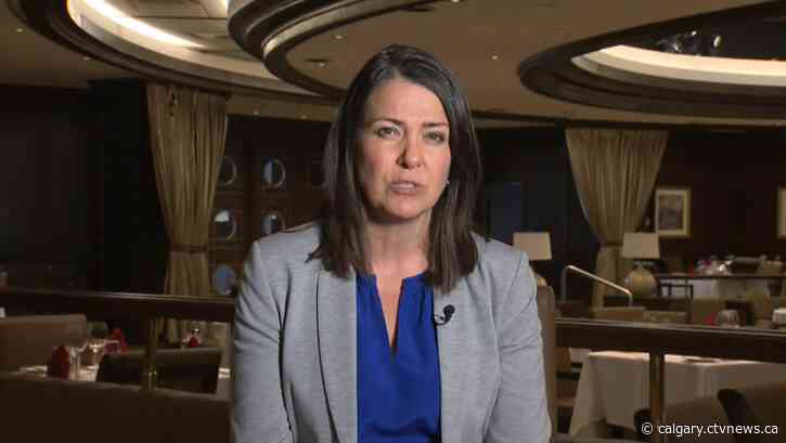 Alberta NDP calls for investigation into allegations staff in Premier Smith's office contacted prosecutors over Coutts protests
