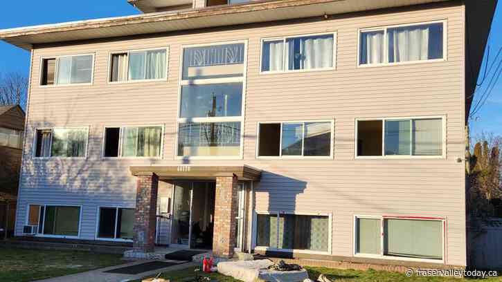 One injured in Chilliwack apartment fire; two residents displaced