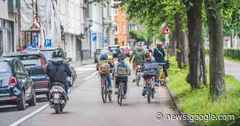 Gentse politie controleert elf bromfietsen, acht blijken opgedreven - Het Laatste Nieuws