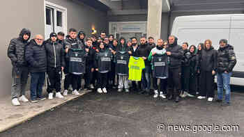 Le maglie di Avellino-Monopoli alla famiglia Bembo, l’omaggio della ... - Orticalab