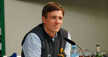 Clemens Fritz auf der Pressekonferenz zur personellen Planung - Werder Bremen