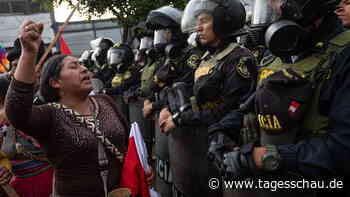 Erneut Feuer und Tote bei Protesten in Peru