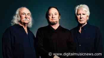 Stills, Nash & Young Pay Tribute to David Crosby