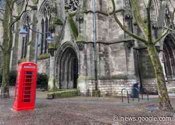 La cabine téléphonique rouge d'Arras est de retour : à quoi va-t-elle ... - actu.fr