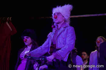 Red&White: i clown a teatro alla Cittadella dei Giovani - bobine.tv - Bobine.tv