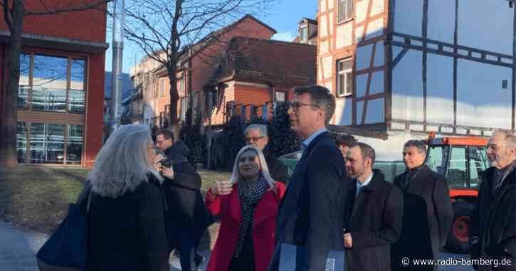 Bayerns Wissenschaftsminister an der Uni Bamberg zu Gast