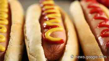 Verano 2023: ¿cuánto cuesta un pancho en las playas de Villa ... - ámbito.com