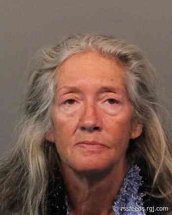 Woman arrested in New Year's Day murder investigation; bystander sought