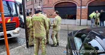 Fransman slaat autoraampje in om bewusteloze bestuurder te redden - Het Laatste Nieuws