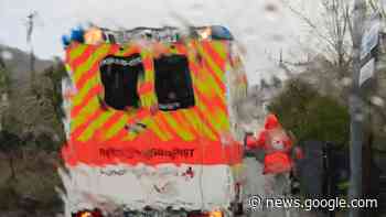Mann bedroht Sanitäter im Krankenwagen mit Messer - SWR3