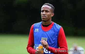 Formado em Cotia é único brasileiro no time do ano eleito pelo FIFA ... - Arquibancada Tricolor