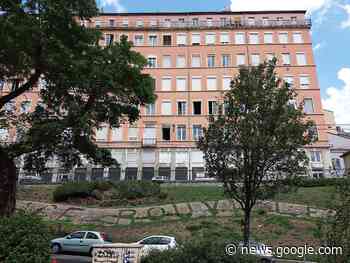 Lyon. C'est quoi cette maison unique aux 365 fenêtres à Croix ... - actu.fr