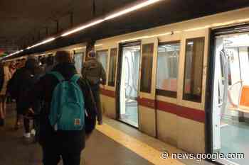Metro A di Roma, tratta interrotta poi riattivata tra Arco di Travertino e ... - Fanpage.it