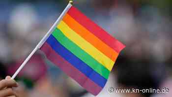 Männer in Berlin homophob beleidigt und angegriffen – Täter flüchtig